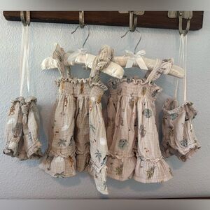 Elegant Baby lot of 2 Matching girls muslin sets. Size 6-12 Month